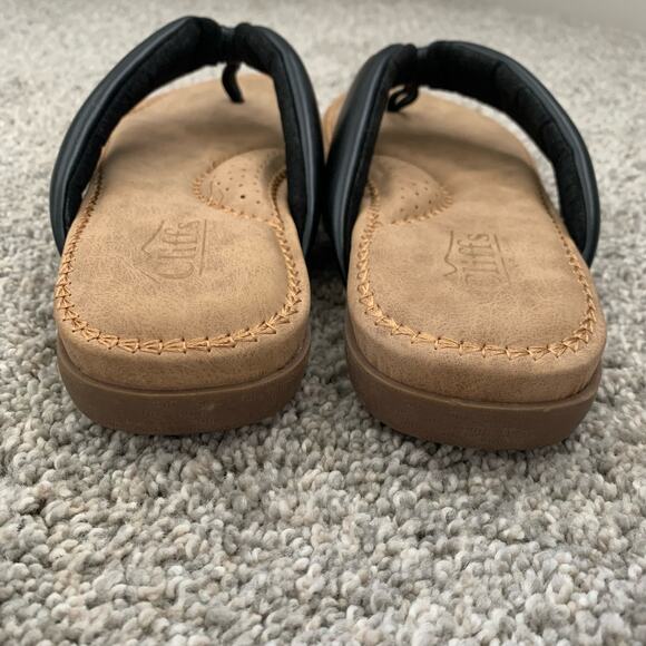 Cliffs By White Mountain "Forgiving" Flip Flop Sandals - Size 5.5M - Picture 5 of 11